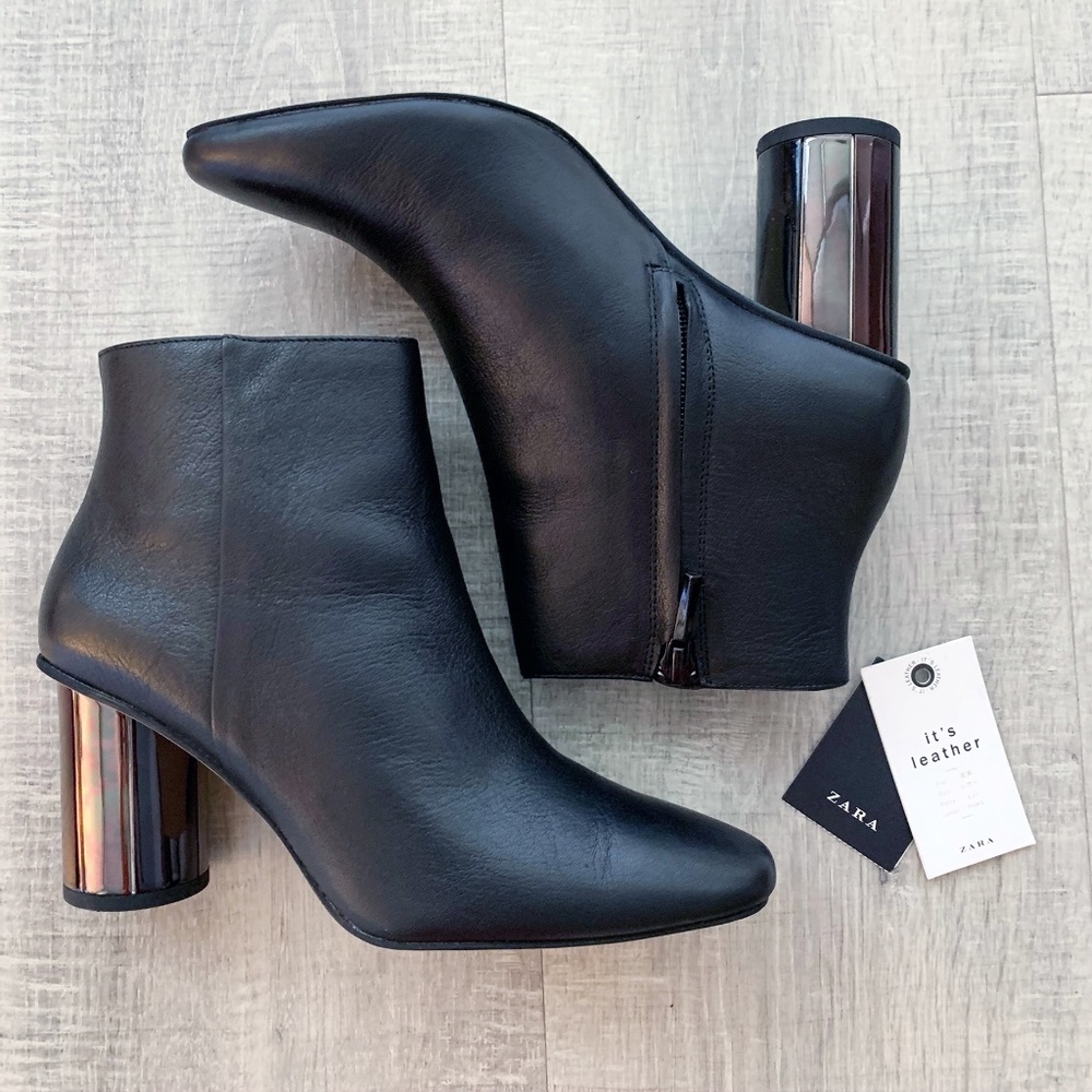BLACK LEATHER ANKLE BOOTS